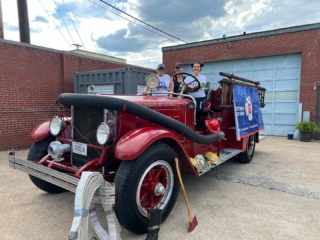 Come get your picture made with “Red Annie” tonight! 
::
All you have to do is donate $5 or more to the restoration project for this ol’ girl. 🚒

🎶 Music from Well Dogs at 7:30pm

🍕 Food from @backdraftbarbecue 
5pm-sellout 

🍺 From 5-11pm High Voltage will donate $1 for every pint sold to the Tri-Cities 9/11 Memorial Stair Climb in honor of our friend, Fred McGrew. ❤️

You don't have to be a climber to enjoy the fun! Everyone is welcome! 🤩

AND AN ADDED BONUS!
We will have Stackpole American Golden Ale created by our friends at @johnsoncitybrewing on tap for this special event!🍻