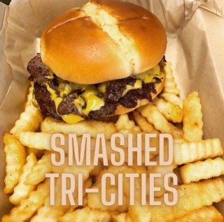 ⚡️ Friday, April 14th ⚡️
::
🎸 Tonight is our first night of live music!!!! Come out and see Well Dogs! Music starts at 7pm!
::
🍔 What goes better with live music on a warm night than a burger and beer? Grab a delicious burger from @smashedtc, windows up at 5pm! 

#highvoltage #highvoltagekpt #highvoltagekingsport #thisiskingsport #visitkingsport #visitkingsporttn #downtownkingsport #downtownkingsporttn #downtownkingsportrocks #craftbeer #tricitiesfoodtrucks #foodtrucksdowntownkpt #livemusocdowntownkingsport