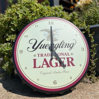 YOU COULD WIN…
::
A @yuenglingbeer clock!
🎶 “It’s 5 o’clock somewhere” 🎶

Courtesy of Holston Distributing 
::
When you turn in your completed passport you will be entered in our prize drawing where you could win THIS and some other pretty rad prizes. 🤩
::
For information on the 
🏆 4rd Annual Tasty Buds Throwdown 🥊
see High Voltage’s social media.
